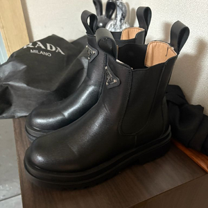 프라다 240부츠