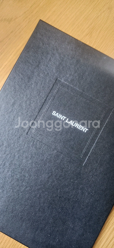 입생로랑 크로코다일 패턴 클러치백--4