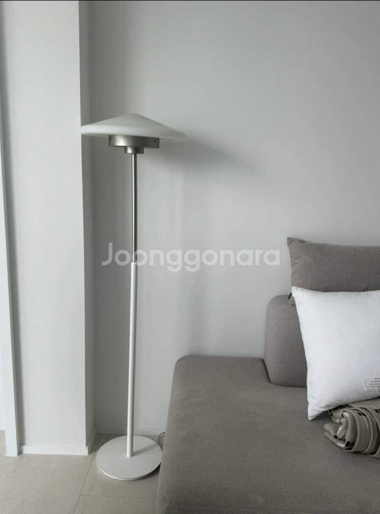 잭슨카멜레온 콘램프 스탠드 조명--0