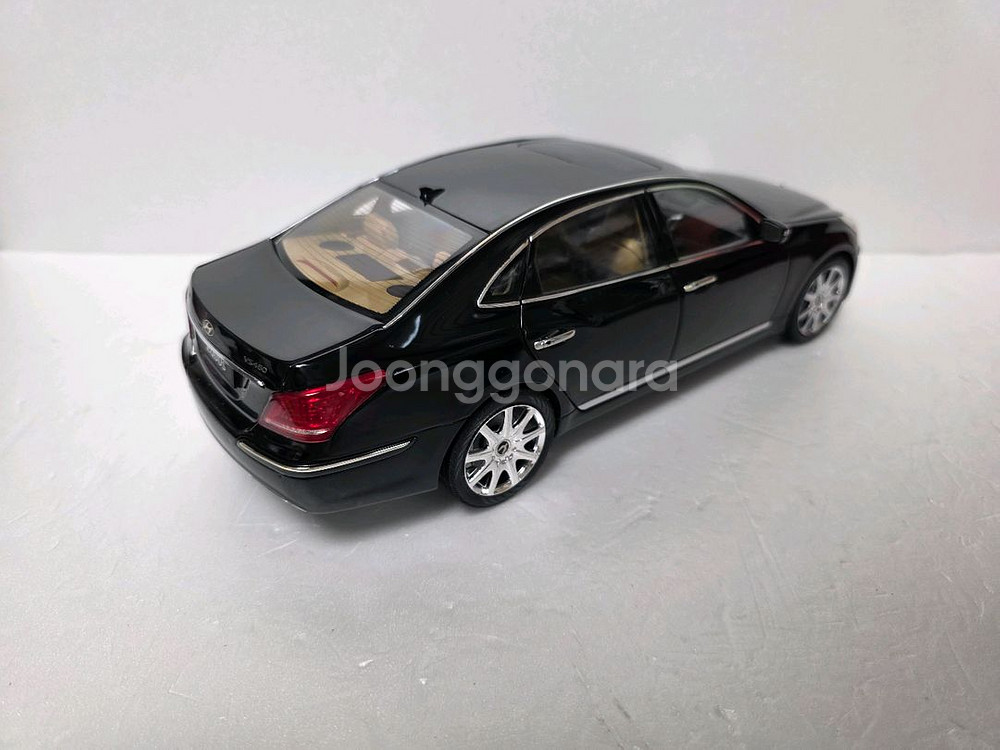 1:18 스케일 미니크래프트에쿠스 다이캐스트 모형자동차--1