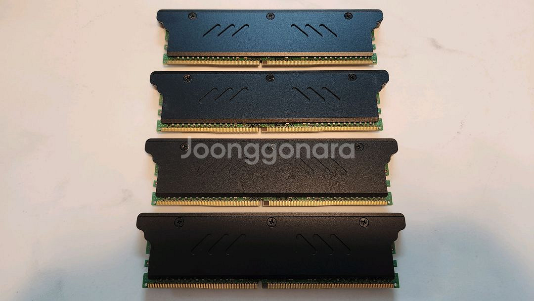 삼성 DDR4 PC4-3200 32GB 메모리 4개 세트 총 128GB--3