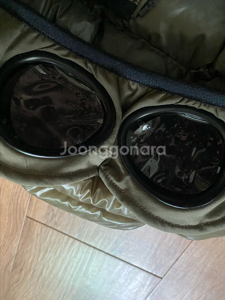 cp컴퍼니 dd쉘 조끼패딩--6