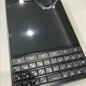 유니허츠 타이탄2 쿼티폰