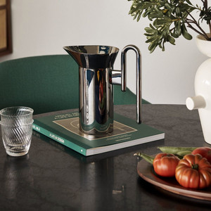 &tradition 모멘토 워터 저그