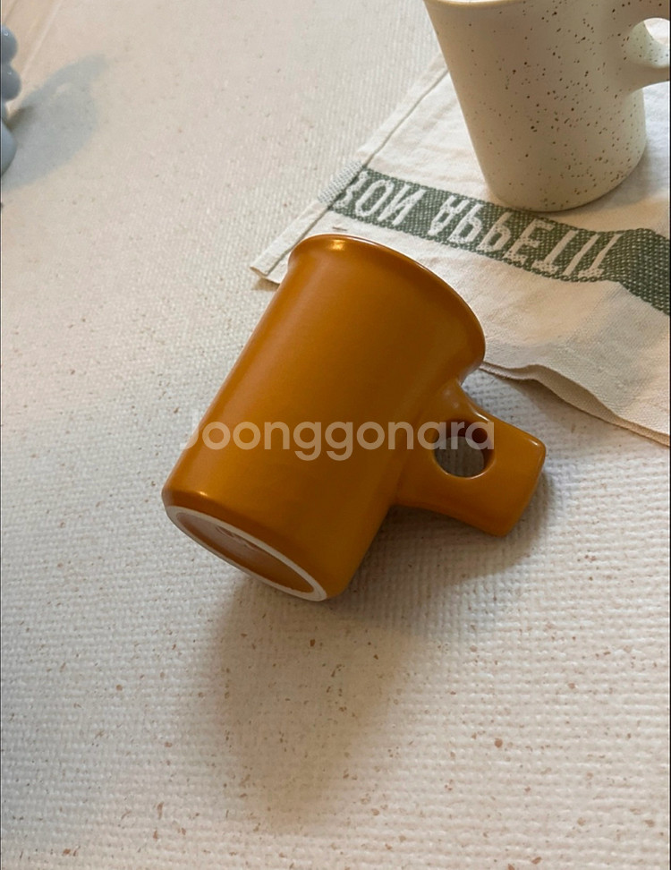 패브릭포터리 머그 두개 일괄--1