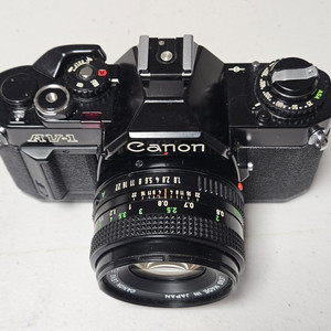 캐논의 필름카메라 Canon AV-1 판매