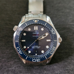 오메가 씨마스터 300m 다이버 시계 블루