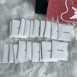 샤넬 크리스마스 오너먼트