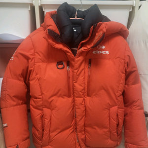 아이더 캄피로 대장급 패딩130 판매합니다.