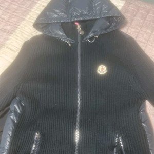 몽클레어 니트패딩