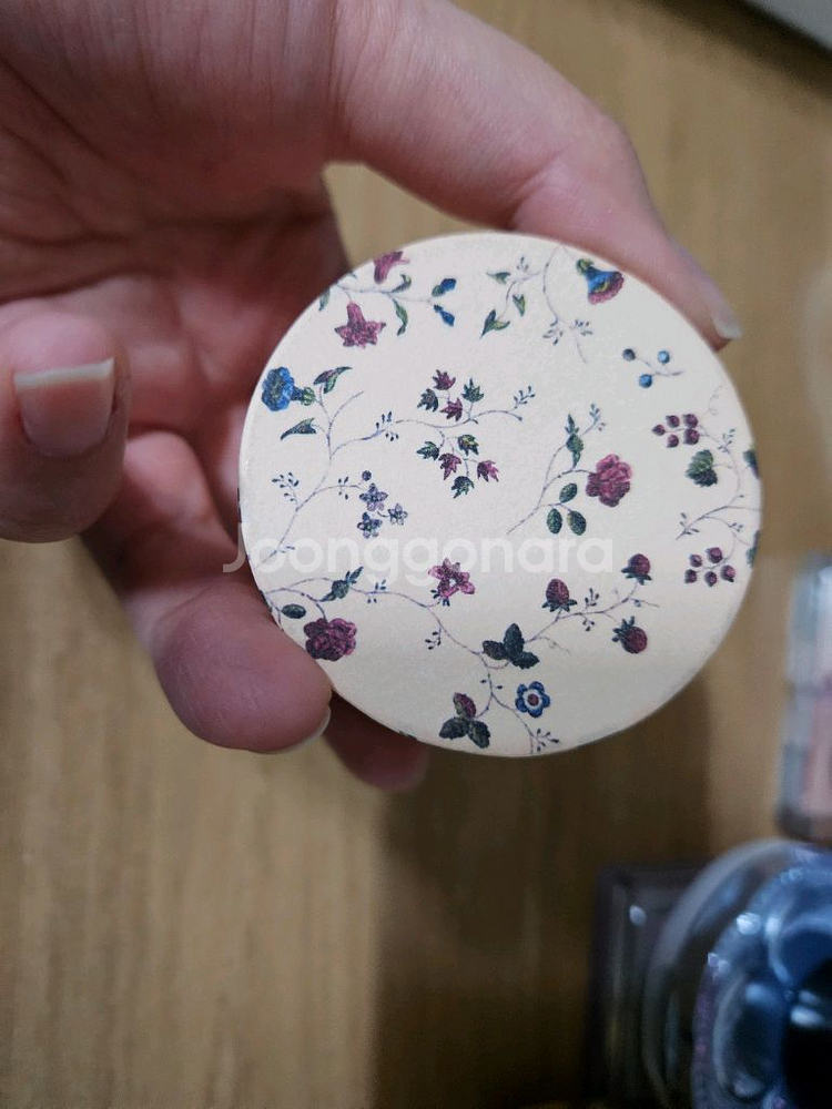 라뒤레 꽃잎 블러셔--1