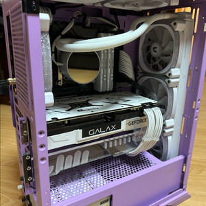 갤럭시 GTX 3070 화이트