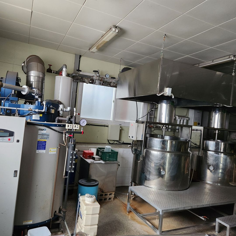 교반기 믹서기 1.2톤 스팀가열 사용가능--2