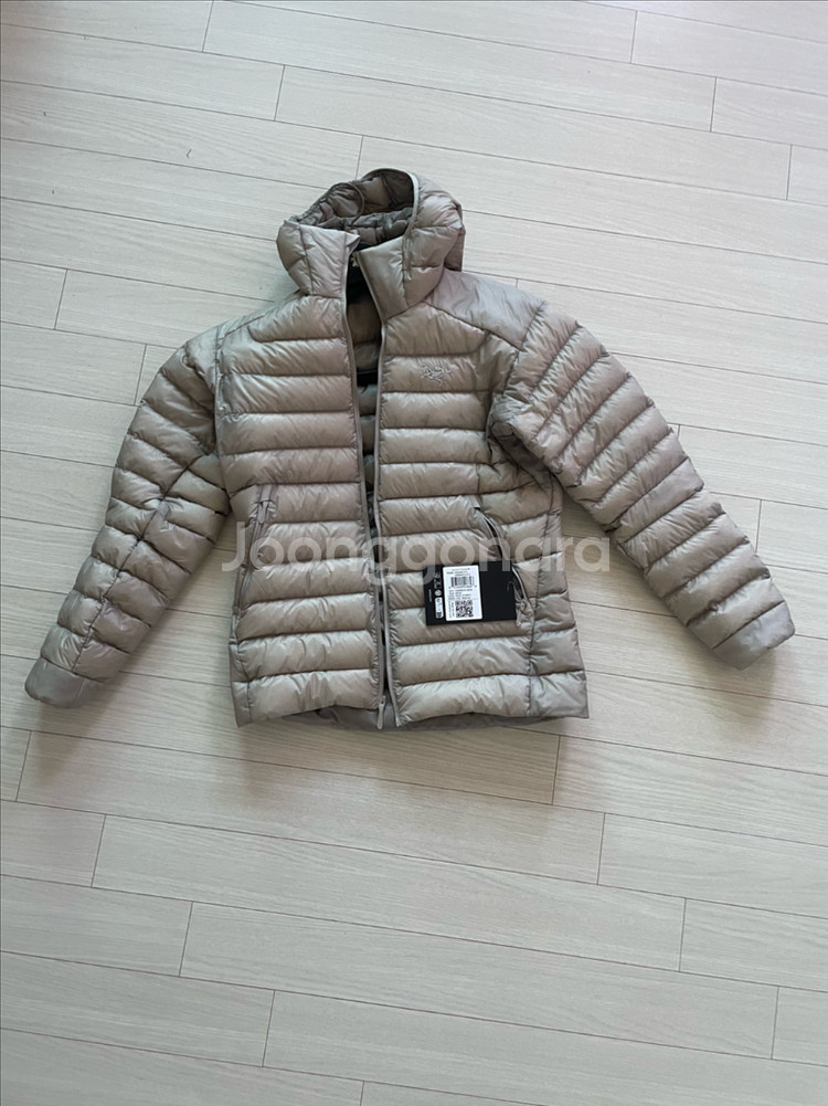 아크테릭스 세륨 후디 새상품. s--0