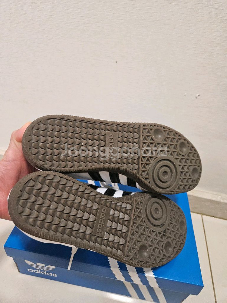 아디다스 삼바 235사이즈--2