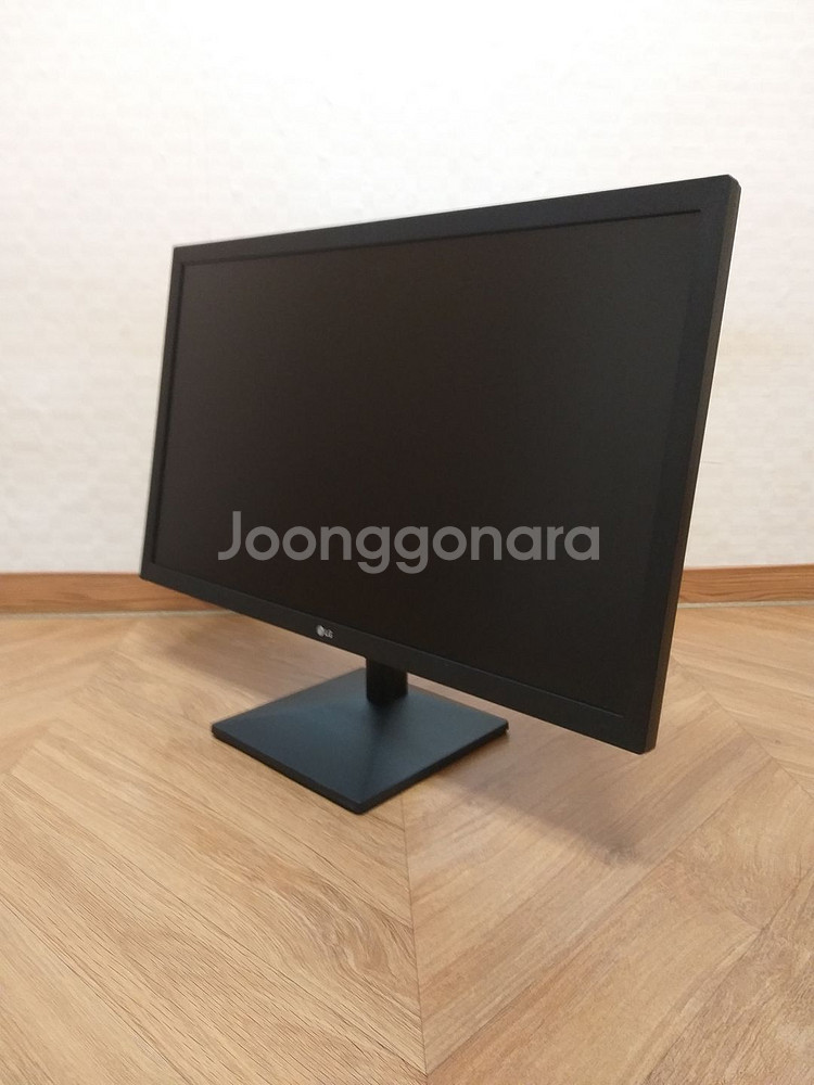 LG 24인치 모니터 판매합니다.--1