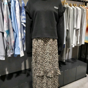 쥬시쥬디 레오파드 패턴 맥시 롱스커트