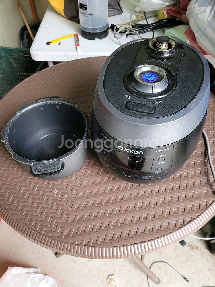 쿠쿠 압력밥솥 6인용 전기밥솥 CRP-RT067FC--0