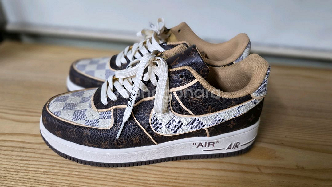 에어포스1 로우 커스텀 스니커즈--1