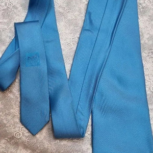 에르메스 실크 넥타이