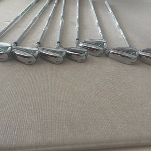 테일러메이드 스텔스 글로리 아이언 세트