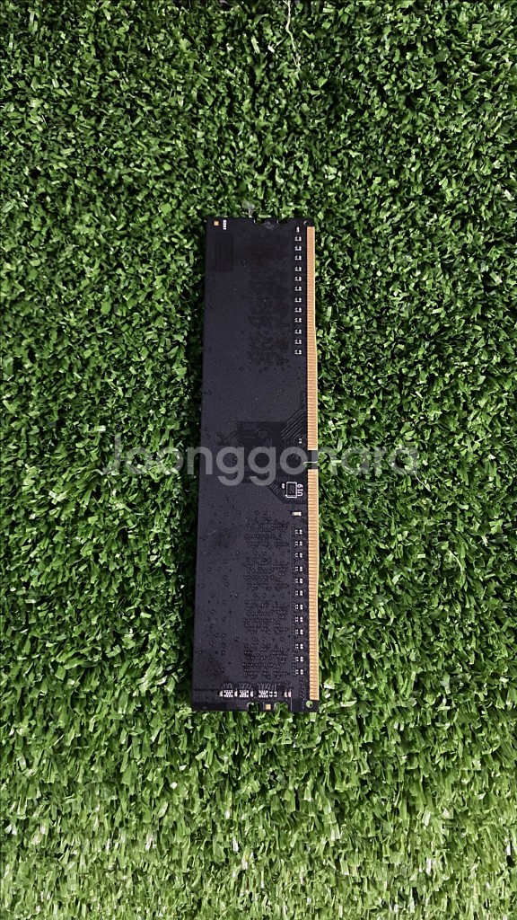 클레브 8GB메모리 램 판매합니다.--1