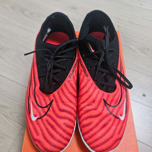 나이키 풋살화 팬텀GX 프로 TF (265)