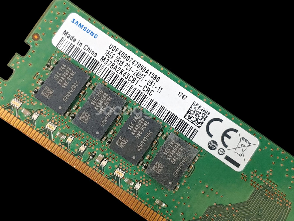 삼성 DDR4 2400T 16GB PC용 메모리 램--3