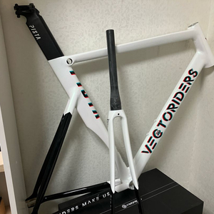 벡터 피스타 신품 프레임 이미지