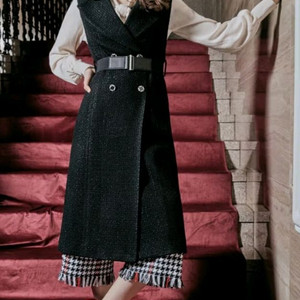 (새상품) 칼라거펠트 트위드 롱베스트