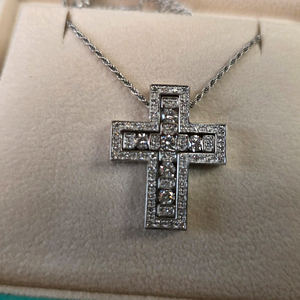 다미아니 st 다이아몬드 미듐 십자가 목걸이