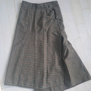 SYSTEM 브랜드의 체크 패턴 스커트