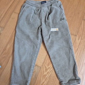 뉴발란스 골덴팬츠 130