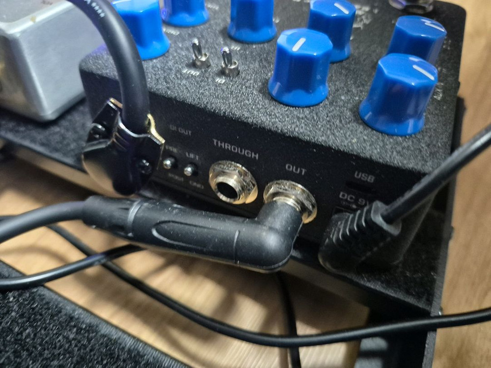 NUX NBP 5 멜빈 리 데이비스 시그니처 베이스 프리앰프 팝니다.--2