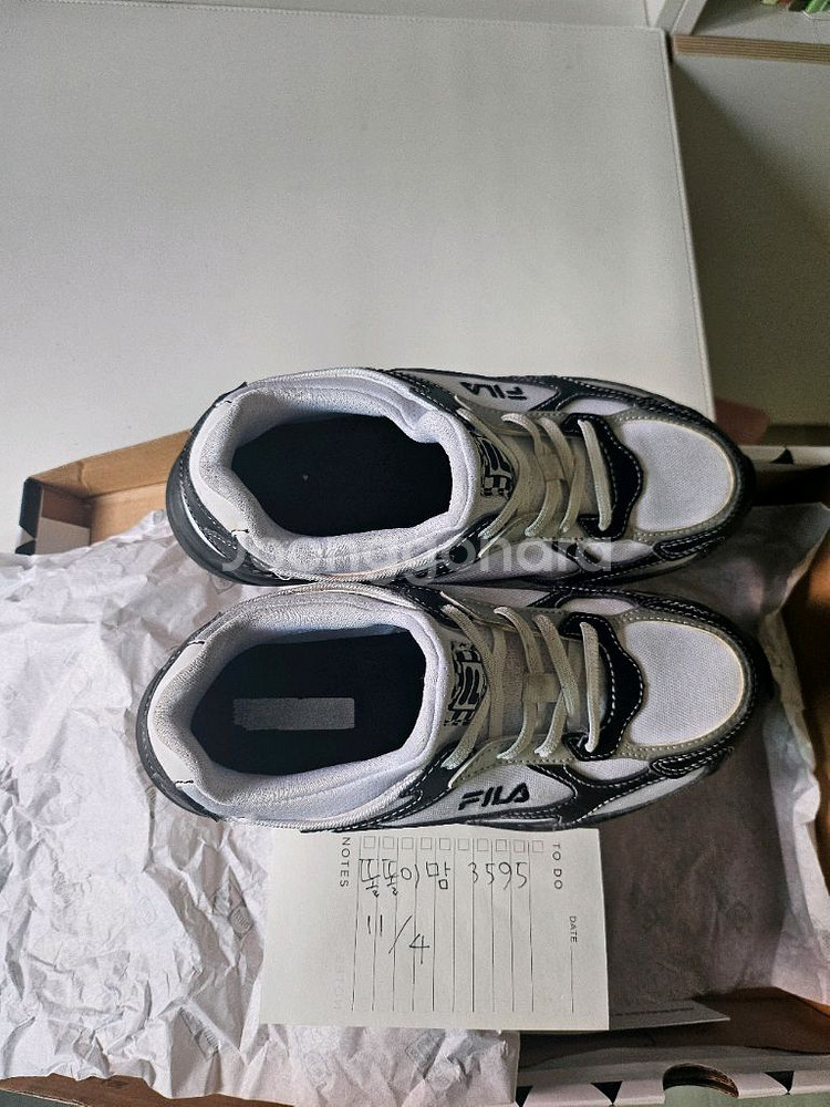 히로 휠라 운동화 230사이즈 판매해요~--2