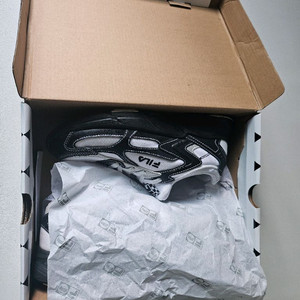 히로 휠라 운동화 230사이즈 판매해요~