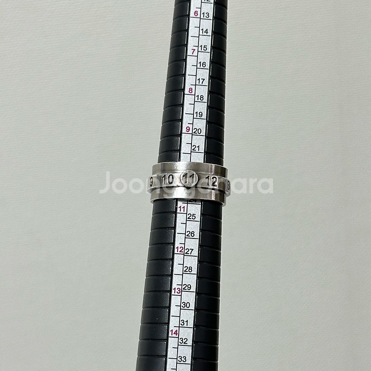 메종 마르지엘라 넘버 더블 실버링 M사이즈(한국23호)--2