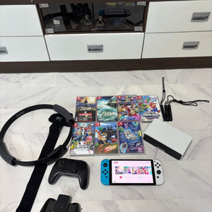 닌텐도 스위치 OLED 새상품급+타이틀14+주변기기 판매