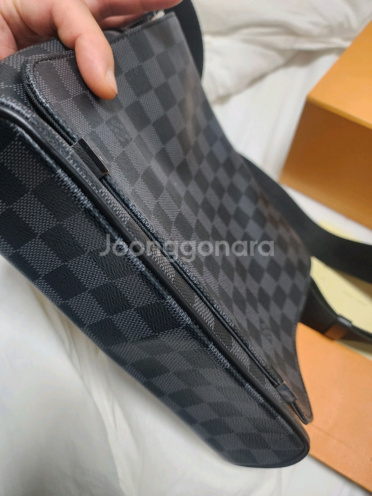 루이비통 다미에 그라파이트 남성 크로스백--7