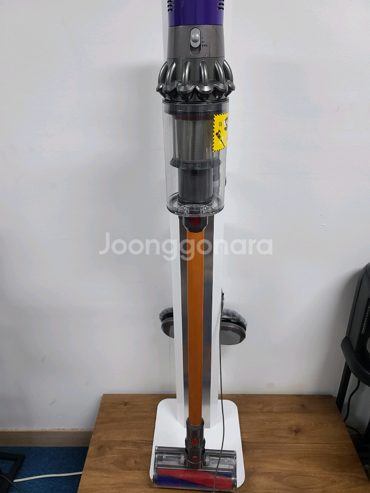 다이슨 무선청소기 V10 앱솔루트(51분작동,덴켄거치대 포함,전체해체하여 Cleaning완)--0