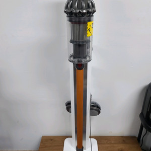 다이슨 무선청소기 V10 앱솔루트(51분작동,덴켄거치대 포함,전체해체하여 Cleaning완)