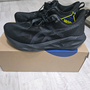 아식스 노바블라스트5 러닝화