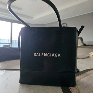 발렌시아가토트백