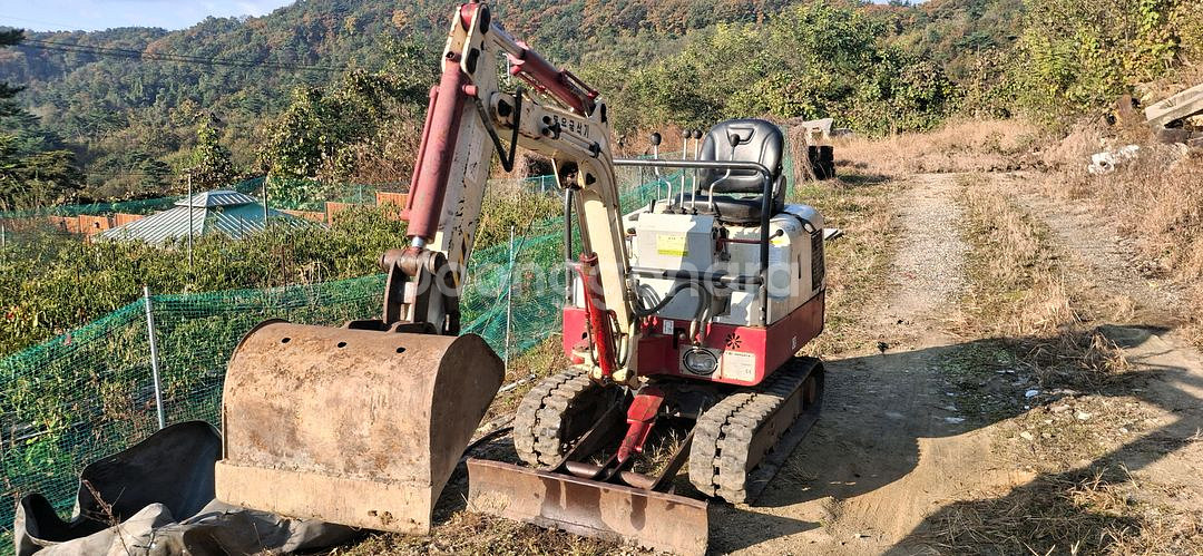 동은미니굴삭기 007 08년식 판매합니다--3