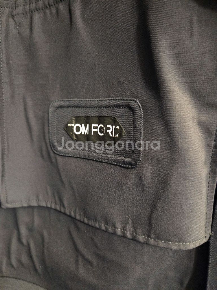 톰포드 네이비 트렌치 코트 48--3