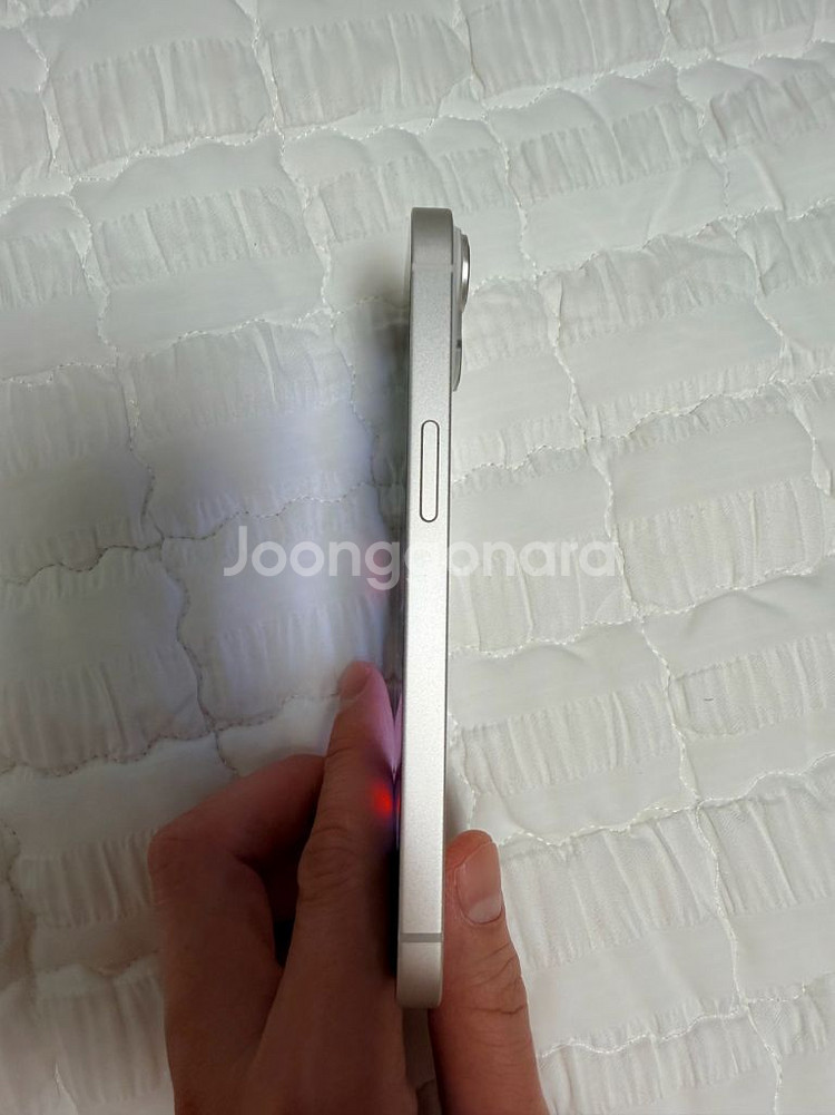 [해외판] 아이폰 14 256GB 화이트 판매합니다--12