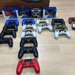 PS4(플스4) 듀얼쇼크 신형 팝니다.