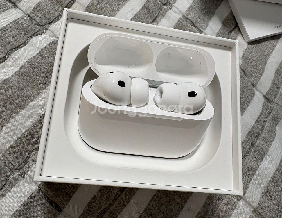 에어팟 프로 3 정품 중고(새 것 상태)--1