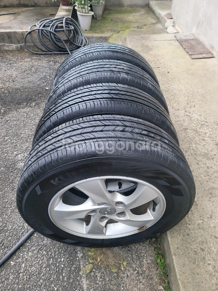 아반떼md TA21 195/65 R15 휠타이어 4개 판매합니다--4