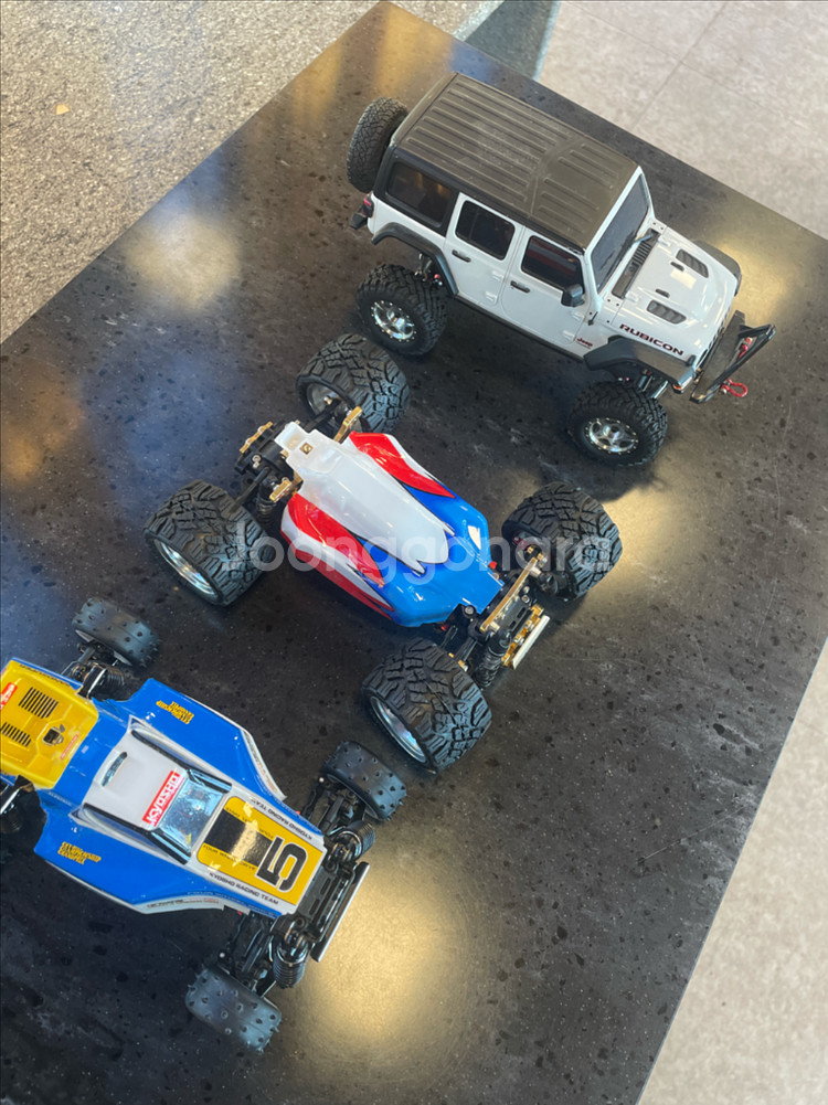 메탈파츠 풀옵션 미니지 버기 2대, 4x4 루비콘 1대 여분부품,충전기 일괄--0
